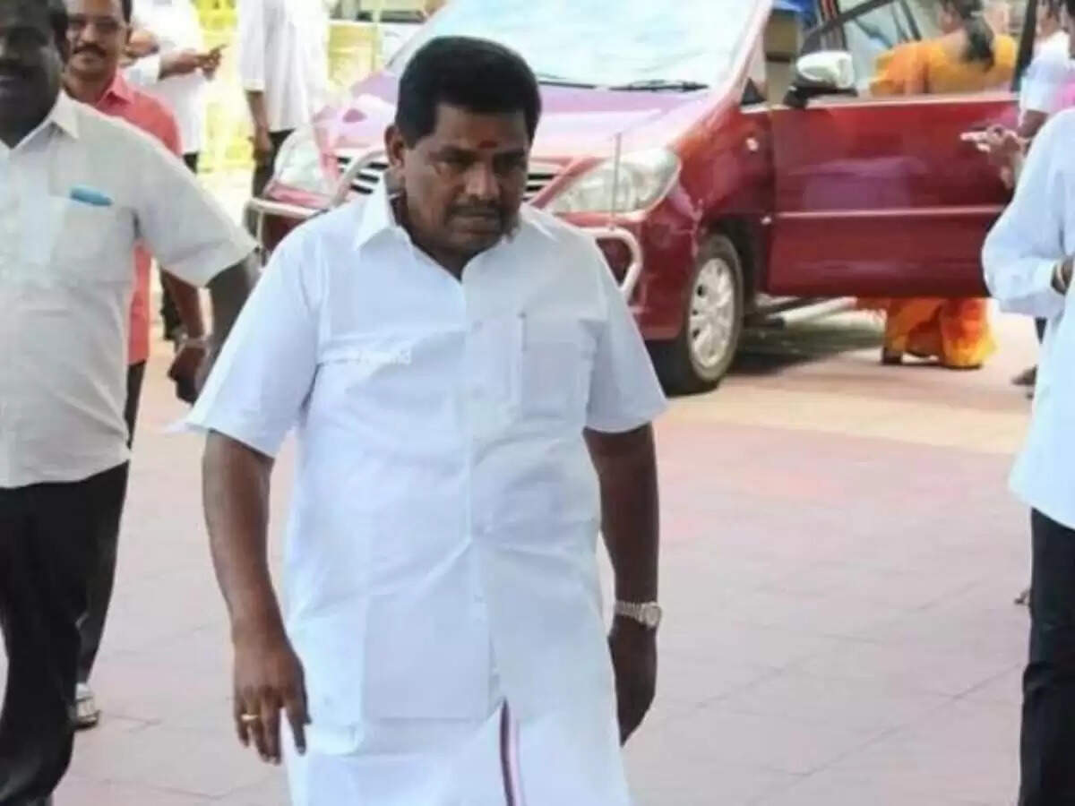 அனிதா ராதாகிருஷ்ணன்