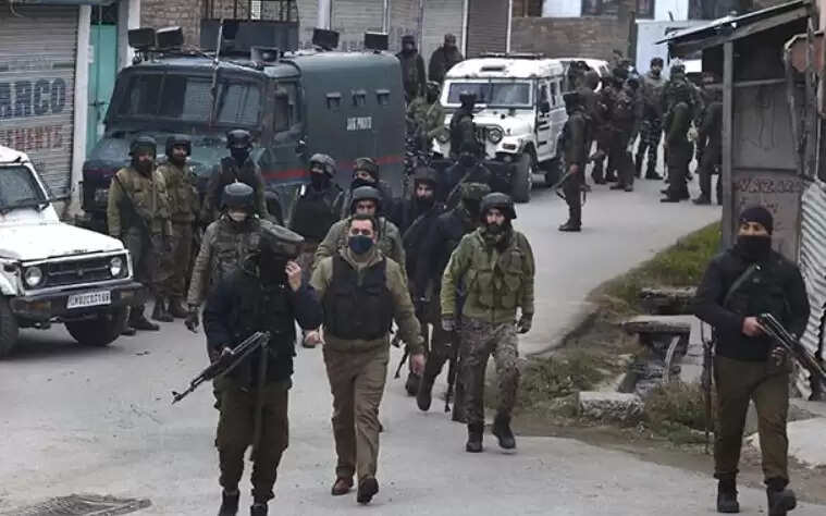 போலீசார்