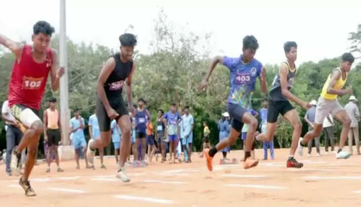 ஓட்டப்பந்தயம் விளையாட்டு மாணவர்கள் போட்டி