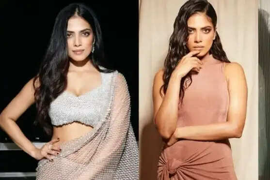 மாளவிகா மோகனன்