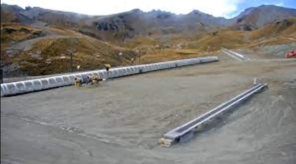 நியூசிலாந்து பனிபுயல் வெள்ளம்