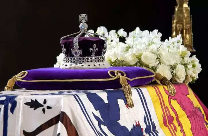 சார்லஸ்