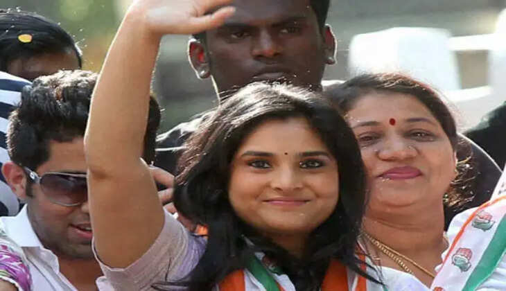 திவ்யா ஸ்பந்தனா