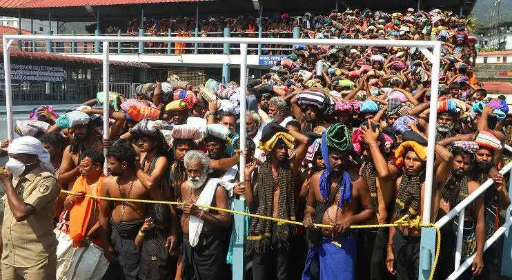 சபரிமலை கூட்டம்