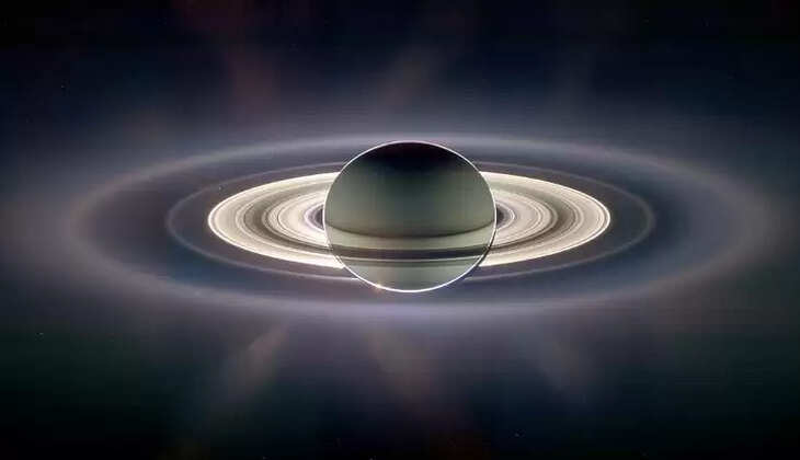 சனியின் சந்திரகிரகணம்