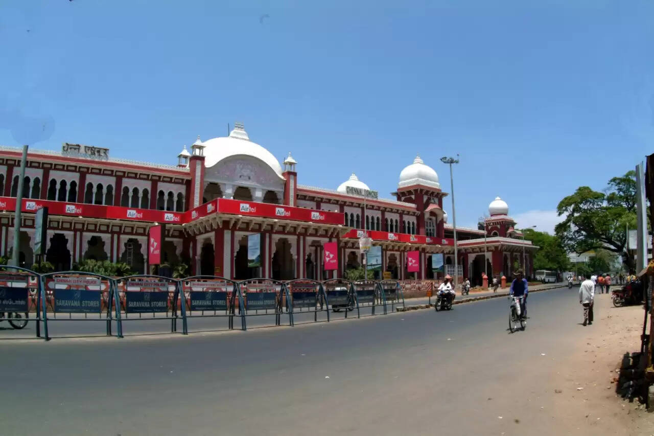 ரயில் நிலையம்