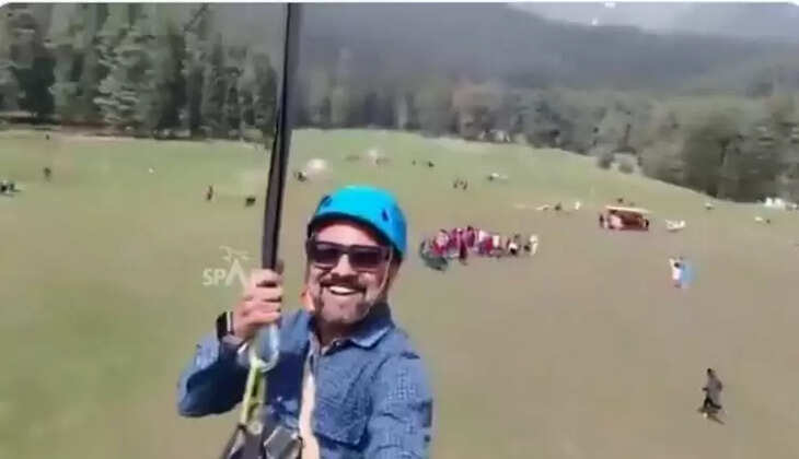 தீவிரவாதிகள்