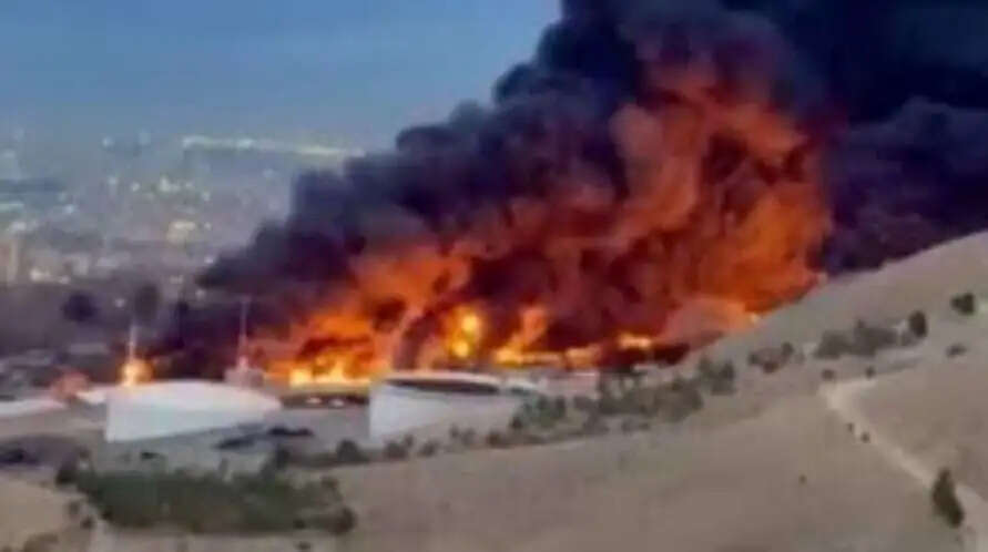 ஈரான் எண்ணெய் கிடங்கு தீ