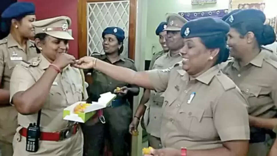 மகளிர் போலீஸ்