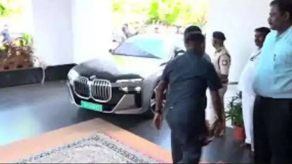 ஆளுநர் விஜய்