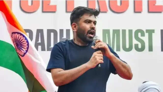 கரப்பான்பூச்சி ஜனதா கட்சி