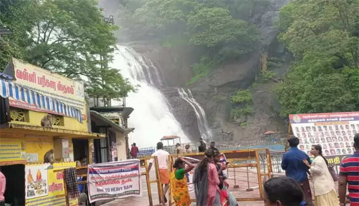 குற்றாலம் அருவிகளில் குளிக்க தடை...சுற்றுலா பயணிகள் ஏமாற்றம்!