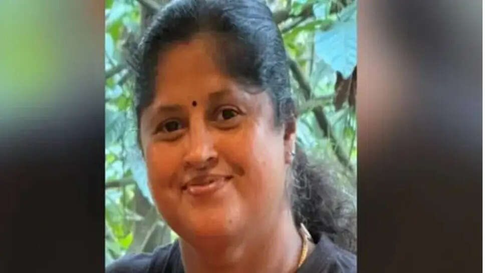 நடனமாடியபடியே பலி