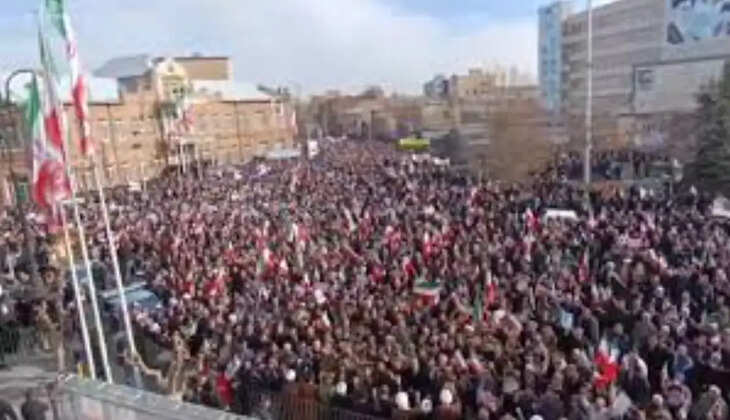 தெஹ்ரானில் பேரணி இங்கிலாப் சதுக்கம் ஈரான்