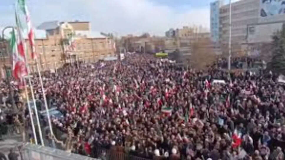 தெஹ்ரானில் பேரணி இங்கிலாப் சதுக்கம் ஈரான்