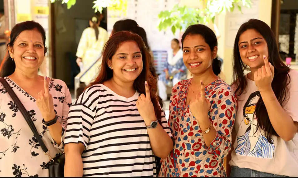 வாக்குப்பதிவு வாக்காளர்கள்