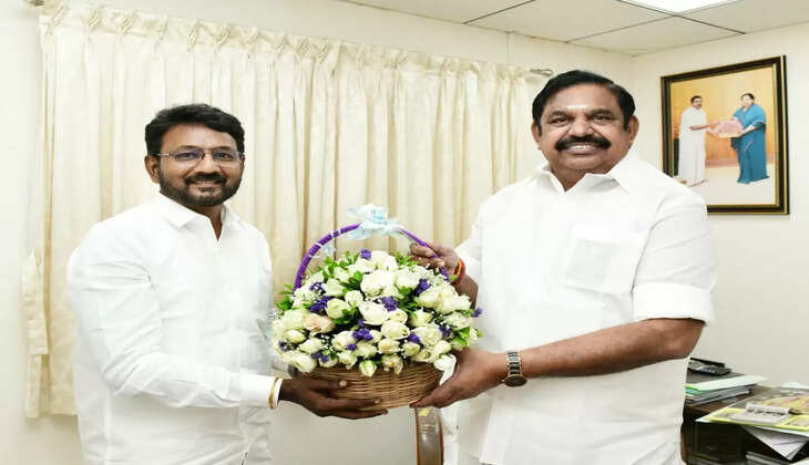  அதிர்ச்சியில் தொண்டர்கள்… திமுக நிர்வாகி கட்சியிலிருந்து விலகி  அதிமுகவில் இணைந்தார்!  