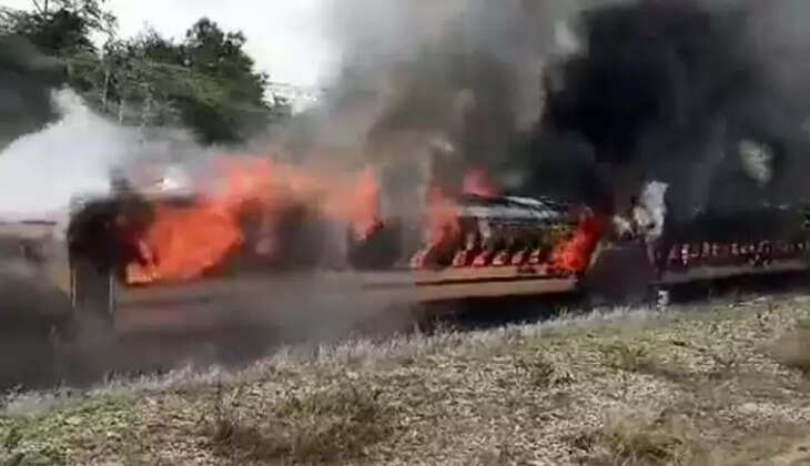 எக்ஸ்பிரஸ் ரயிலில் தீ