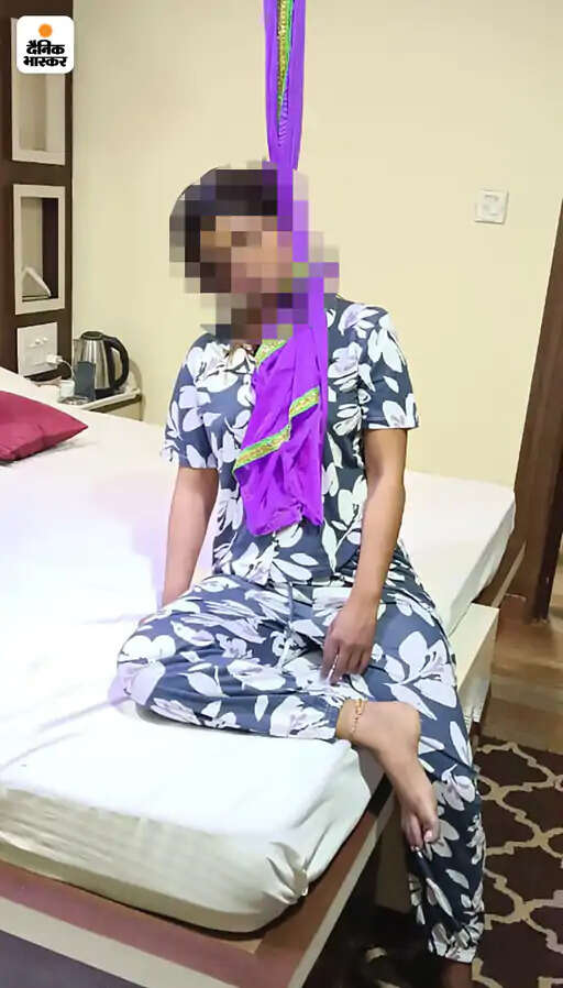 ஆகான்சா துபே