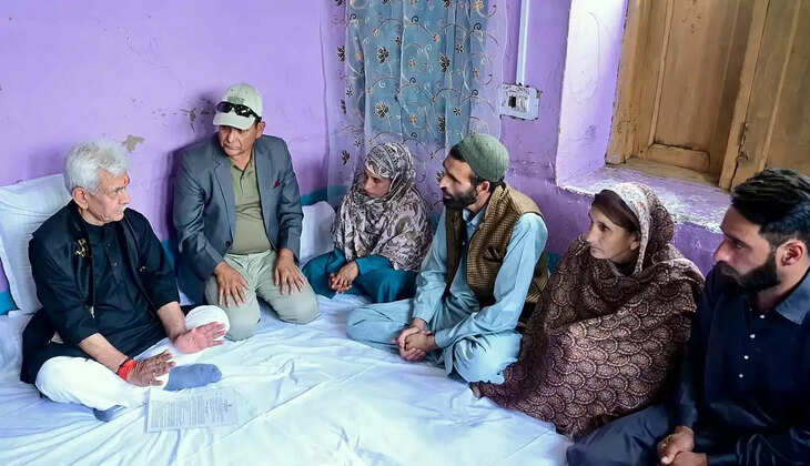 பஹல்காம் தாக்குதலில் பலியான குதிரை சவாரி தொழிலாளியின் மனைவிக்கு அரசு வேலை!