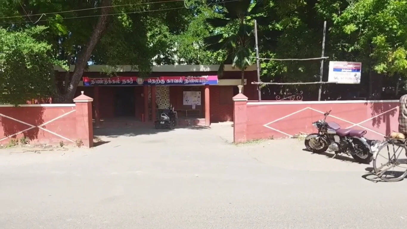 உதயகுமார்