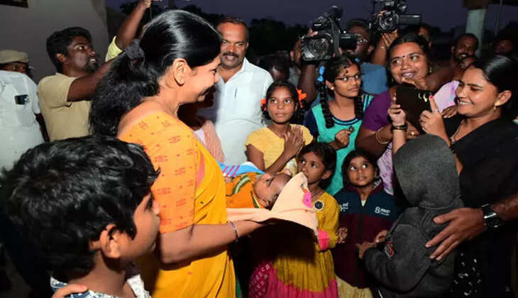 கனிமொழி