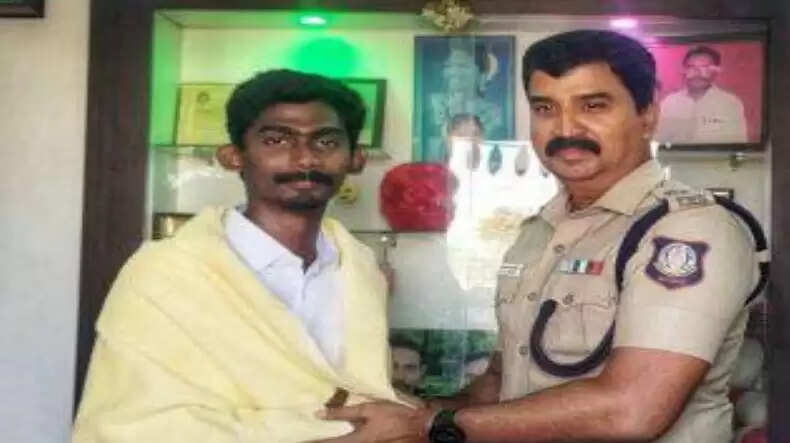 வி.ஏ.ஓ. நீதிபதி தூத்துக்குடி மார்ஷல்