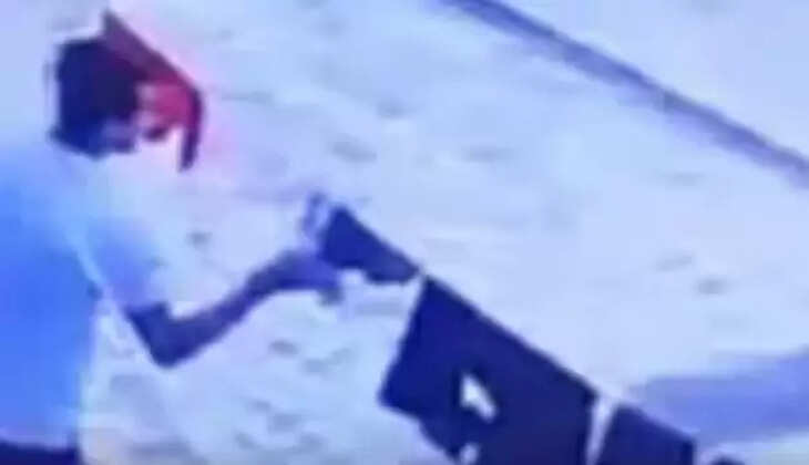  உள்ளாடைகள் திருட்டு