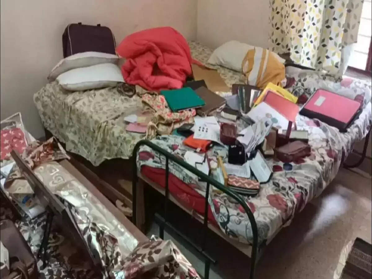 நகை திருட்டு