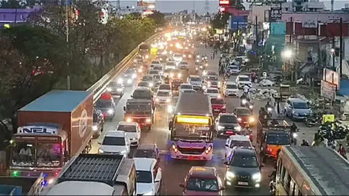 போக்குவரத்து நெரிசல் திருச்சி சென்னை தேசிய நெடுஞ்சாலை