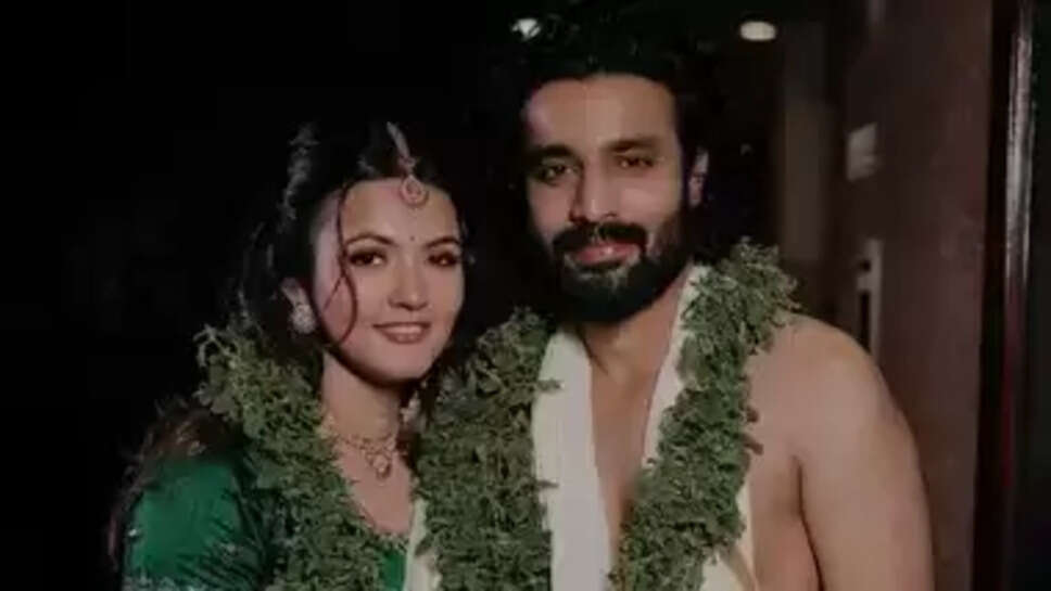 அபர்ணா தாஸ்