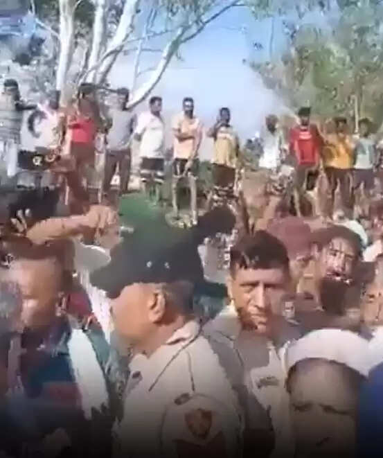 எம்.எல்.ஏவுக்கு அறை