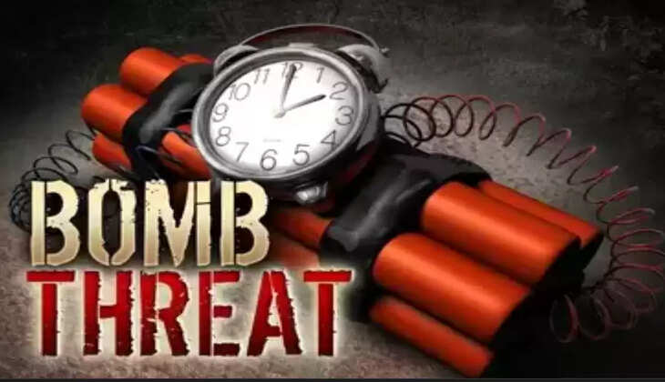 வெடிகுண்டு மிரட்டல்