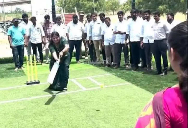 கிரிக்கெட்