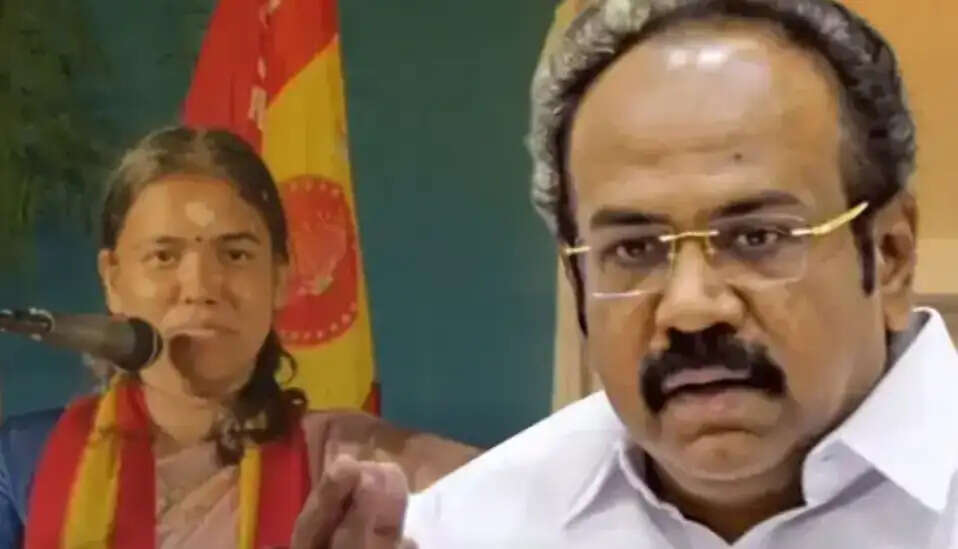 அமைச்சர் கீர்த்தனா தங்கம் தென்னரசு 