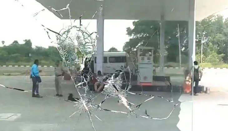 பெட்ரோல் நிலையம்