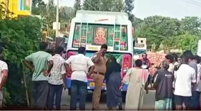பள்ளி வேன் விபத்து