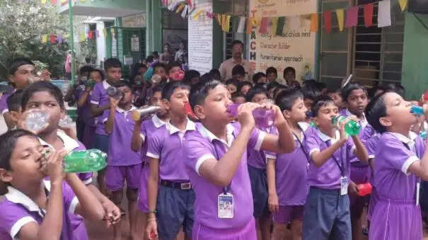 வாட்டர் பெல்