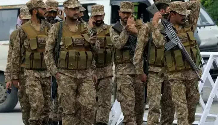 ராணுவத்தில் 200 அதிகாரிகள், 600 வீரர்கள் ராஜினாமா