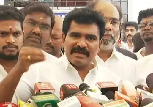 தவெக நிர்மல்குமார்
