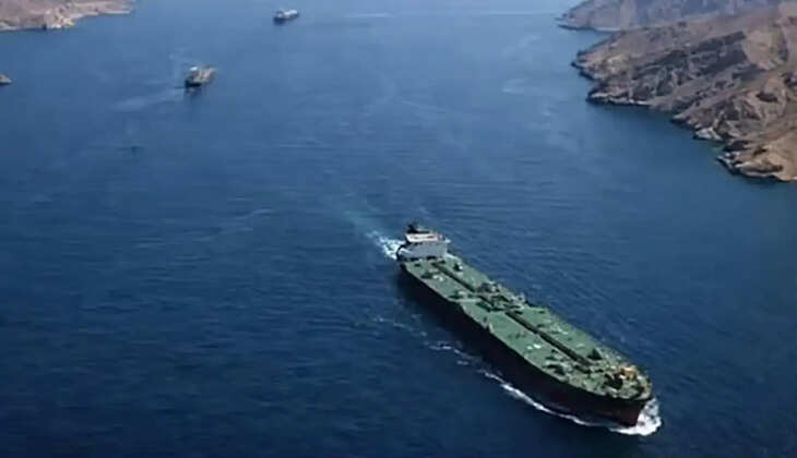 ஹார்முஸ் நீரிணை ஈரான் போர் கப்பல்