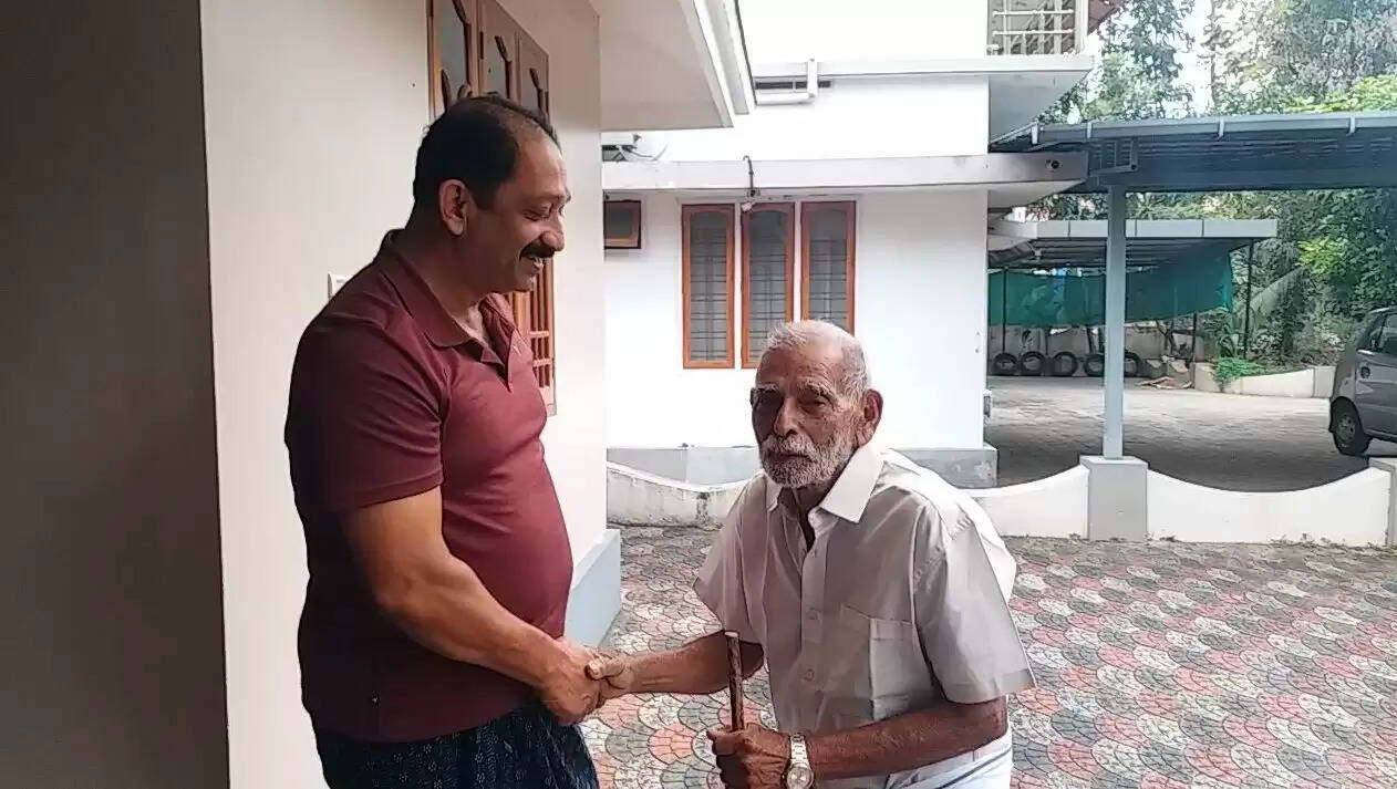 தேர்தலில் தாத்தா