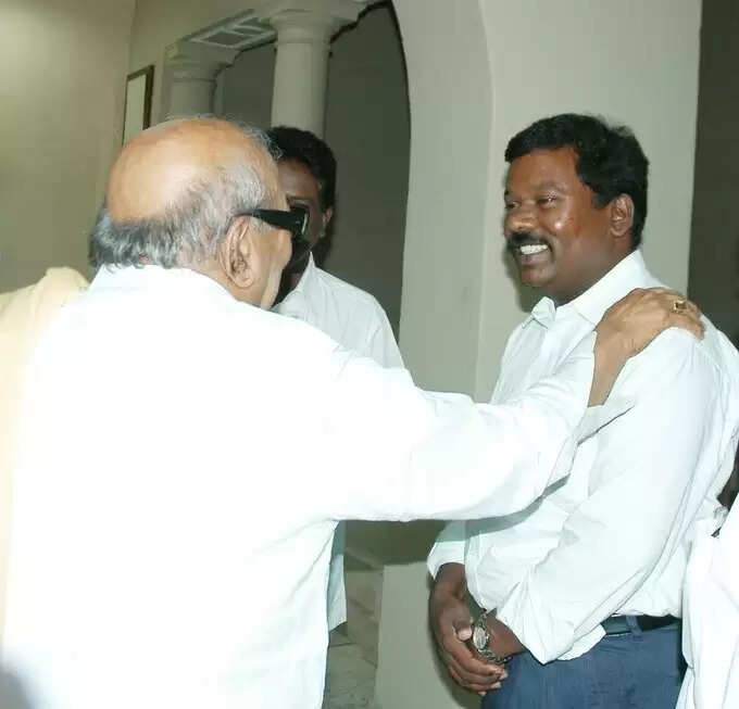 கலைஞரின் கரம்பற்றி பேரலையாய் எழுவோம் ... உதயநிதி, கனிமொழி, உதயநிதி, செல்வப்பெருந்தகை பிறந்தநாள் வாழ்த்து!  