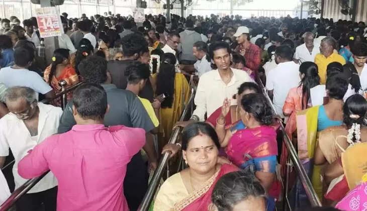 பக்தர்கள் சிறுவாபுரி