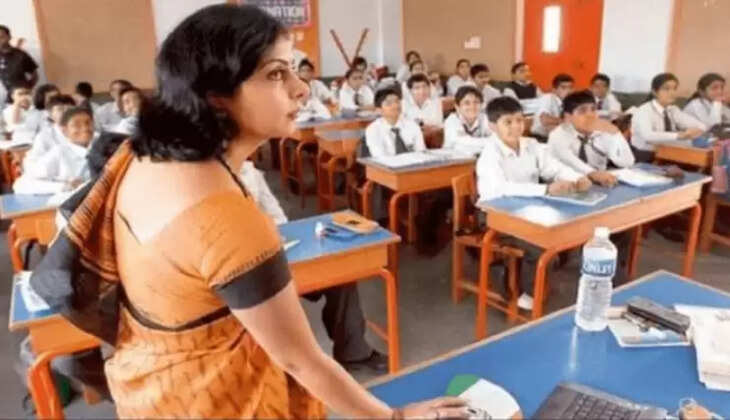 ஆசிரியர்