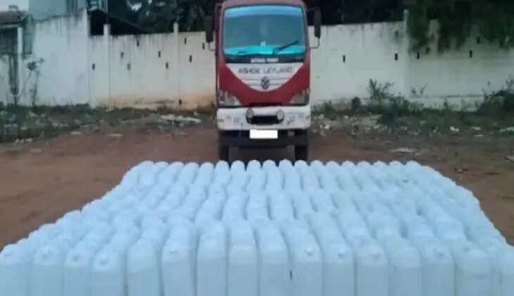 அடுத்தடுத்து அதிர்ச்சி... லாரியில் கடத்தப்பட்ட 7,525 லிட்டர் எரிசாராயம் பறிமுதல்!