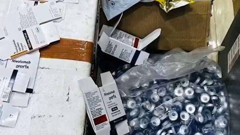 அதிர்ச்சி... புற்றுநோய் மருந்தில் கலப்படம்... &nbsp;ஒரு ஊசி ரூ.3 லட்சத்துக்கு விற்பனை செய்தது அம்பலம்... மருத்துவமனை ஊழியர்கள் உட்பட 8 பேர் கைது!