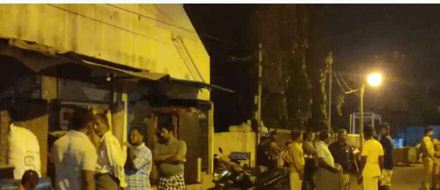 டேனியல்