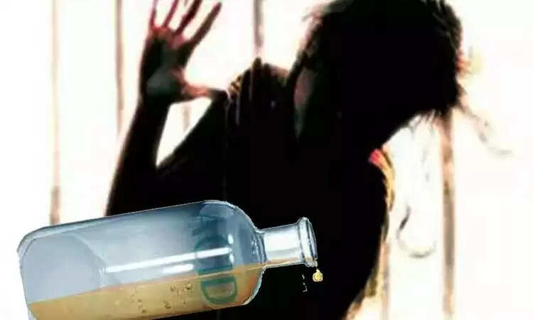 ஆசிட் வீச்சு