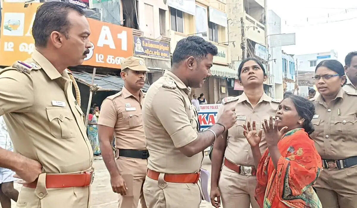 கோவில்பட்டி போலீசார்